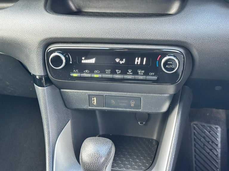 2021 Toyota Yaris 1.5 Hybrid Icon 5dr CVT HATCHBACK PETROL/ELECTRIC Automatic