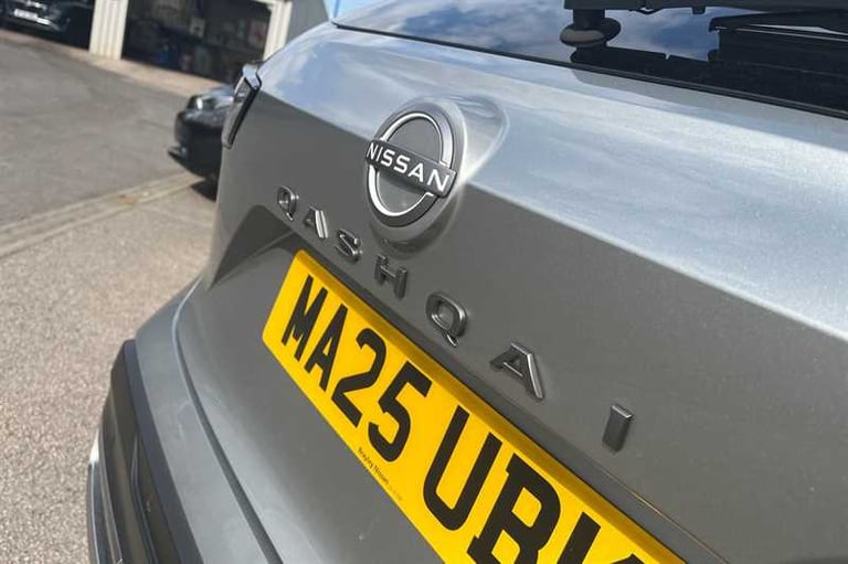 2025 Nissan Qashqai 1.3 DIG-T MH N-CONNECTA 5DR Hatchback Petrol Manual