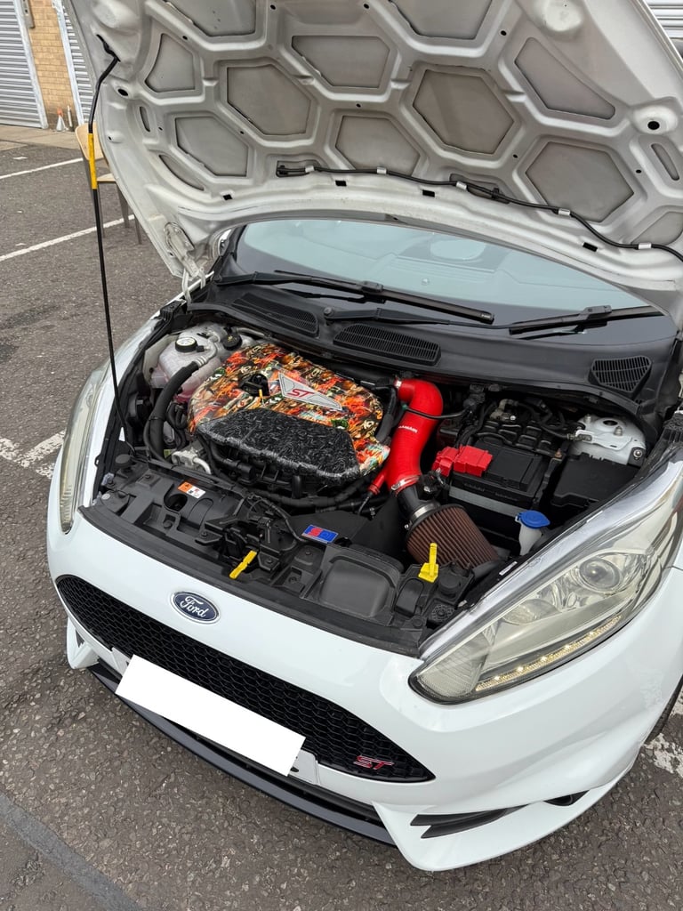 2015 (65) Ford Fiesta ST180 1.6 | 3dr | Petrol | Manual | White | 91,744 Miles