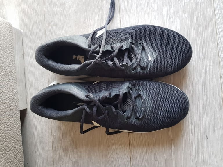 image for Nike Air Max trainers UK 9.5 used