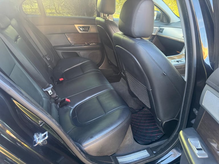 JAGUAR XF 2.2 d Premium Luxury 2012