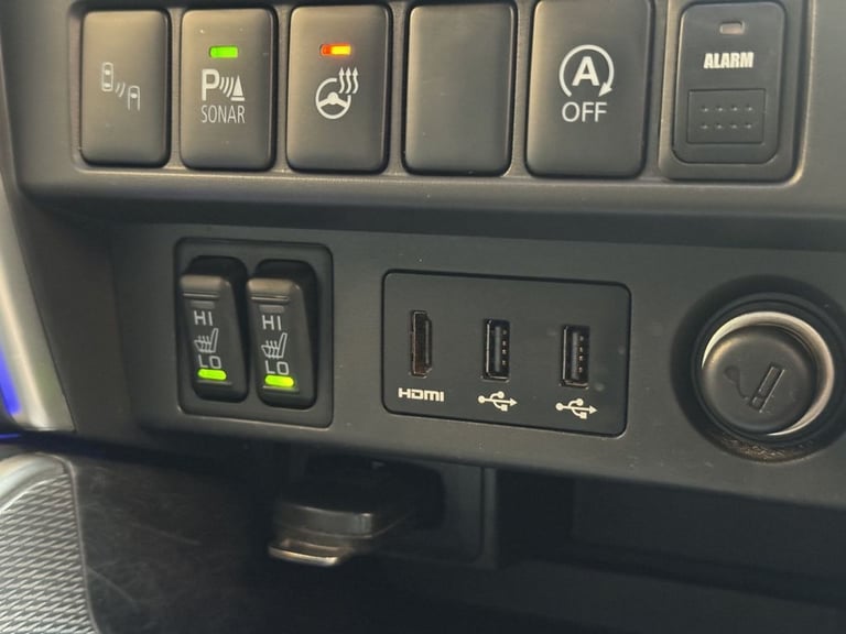 2020 Mitsubishi L200 2.2 DI-D DC Barbarian X Pickup Double Cab 4dr Diesel Auto 4WD Euro 6 (s/s)  ...