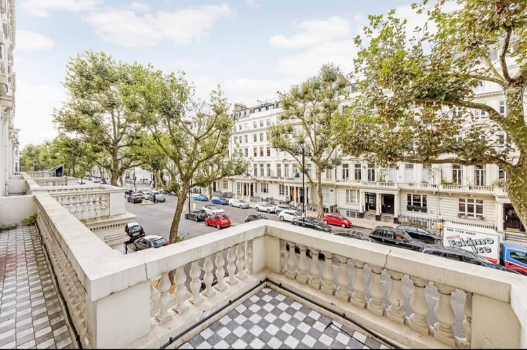 South Kensington - SW7 One Bedroom Apartment Short Term Let £1813 per week 