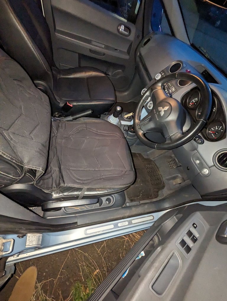 Mitsubishi, COLT, Hatchback, 2005, Semi-Auto, 1499 (cc), 5 doors