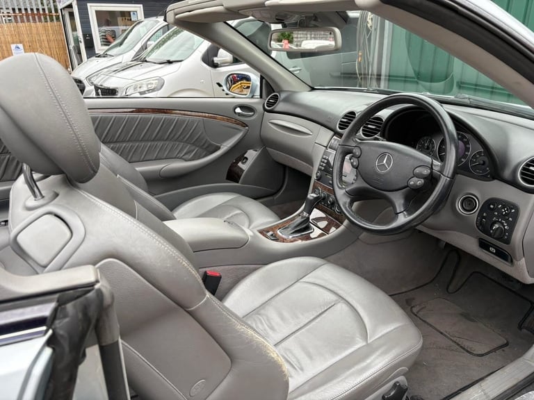2007 Mercedes-Benz CLK 280 Elegance 2dr Tip Auto CONVERTIBLE Petrol Automatic