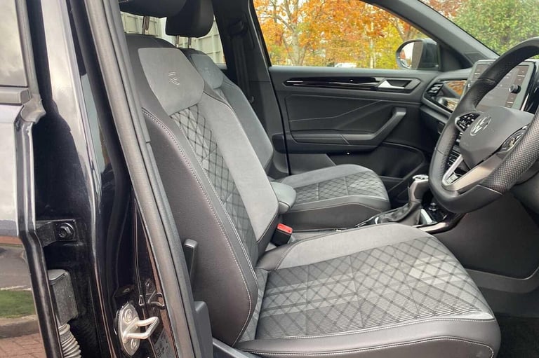 2023 Volkswagen T-Roc 1.5 TSI R-Line 5dr DSG HATCHBACK Petrol Automatic