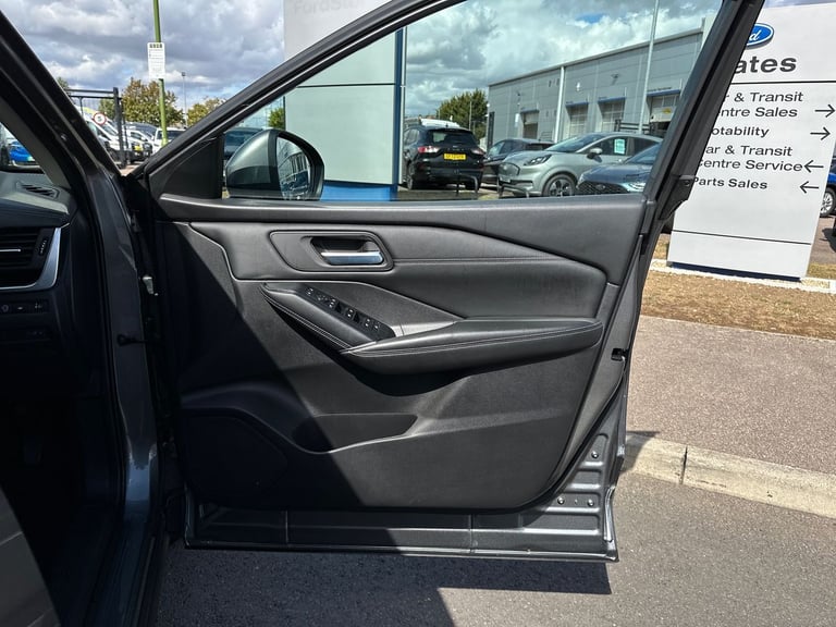 2021 Nissan Qashqai 5Dr N-Connecta 1.3 Hybrid Hatchback Petrol Manual