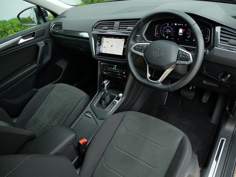 2023 Volkswagen Tiguan 1.4 TSI 13kWh Elegance SUV 5dr Petrol Plug-in Hybrid DSG Euro 6 (s/s) (245...