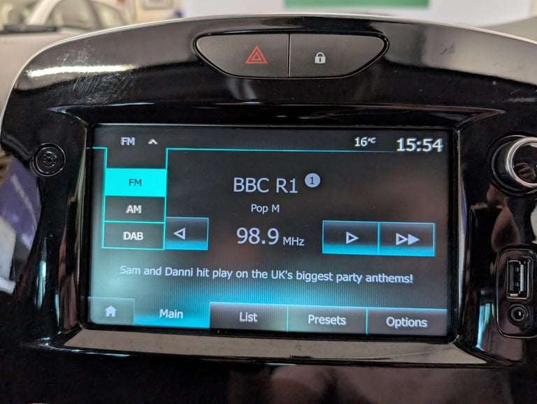 2019 Renault Clio 0.9 TCe Iconic Euro 6 (s/s) 5dr HATCHBACK Petrol Manual