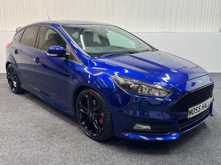 image for 2016 Ford Focus 2.0T EcoBoost ST-3 Euro 6 (s/s) 5dr HATCHBACK Petrol Manual