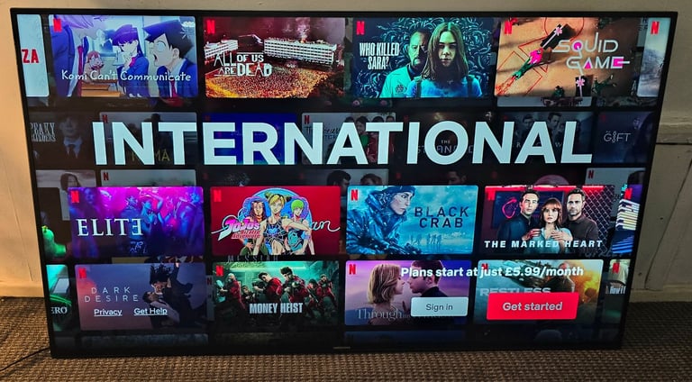 Smart TV 4k UHD 65 inch Fully Working order 