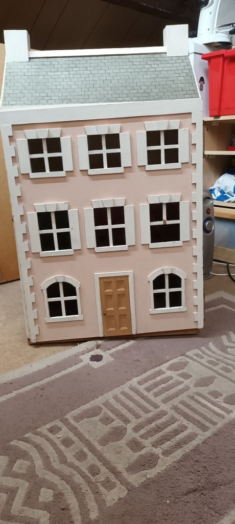 image for Lovely Dolls house..