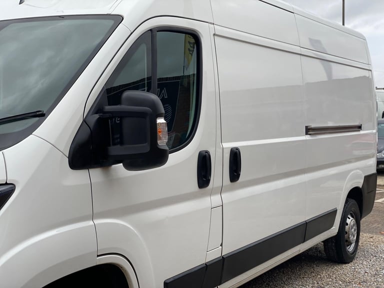 2021 Peugeot Boxer 2.2 BlueHDi 335 Professional L3 H2 Euro 6 (s/s) 5dr PANEL VAN Diesel Manual