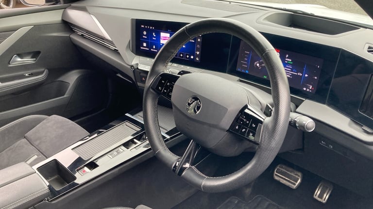 2023 Vauxhall Astra 1.6 Plug-in Hybrid GSe 5dr Auto Hatchback Hatchback Hybrid Automatic