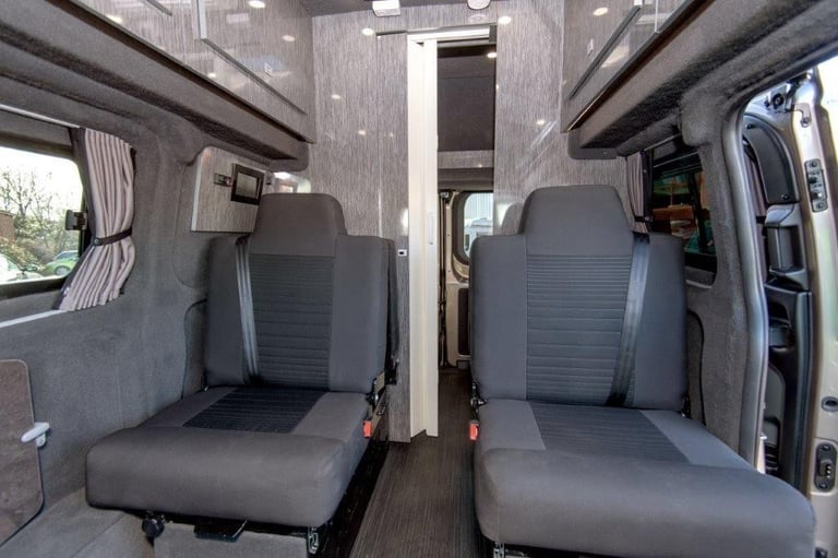 Wellhouse Ford Custom LUX XL 2