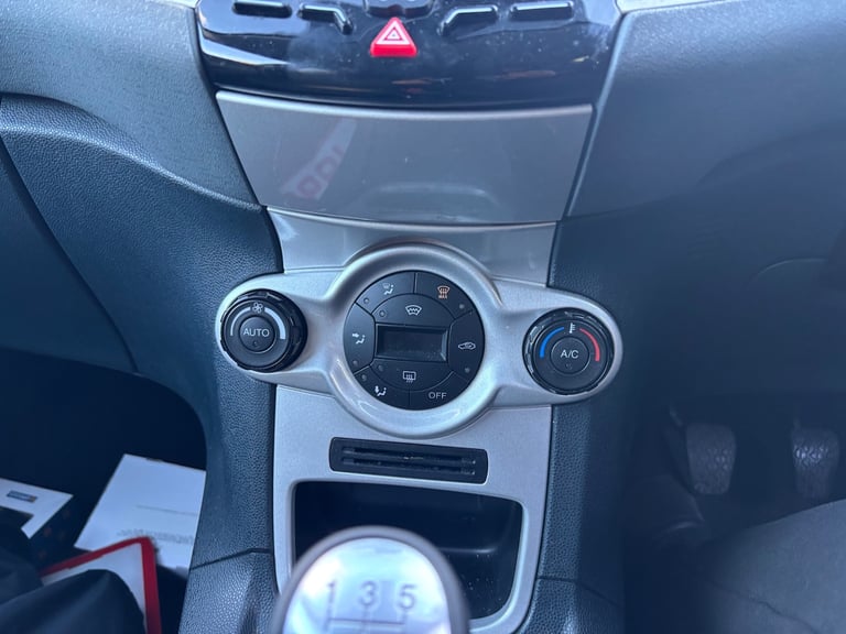 2011 Ford Fiesta 1.6 TDCi [95] Titanium 5dr HATCHBACK Diesel Manual