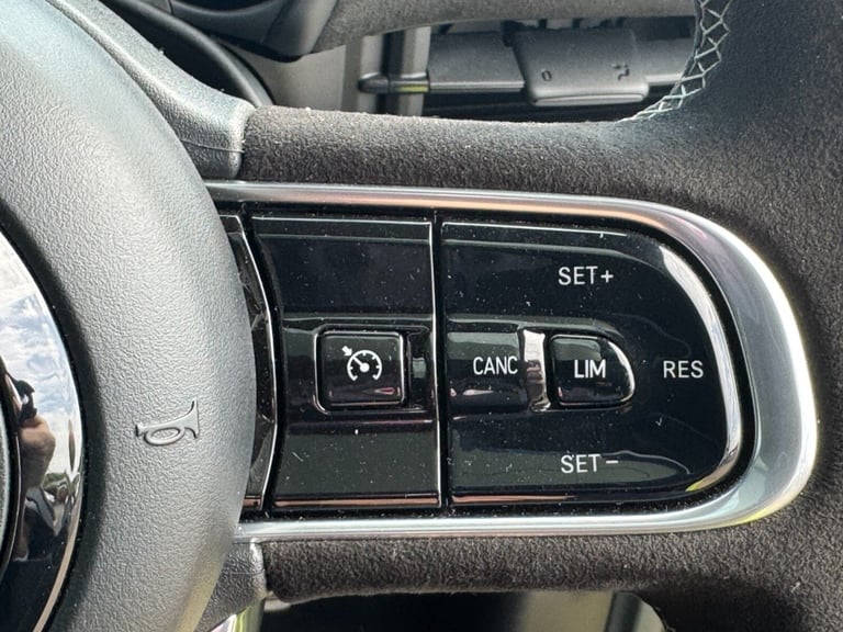 2023 Abarth 500 114kW Turismo 42.2kWh 3dr Auto Hatchback Electric Automatic