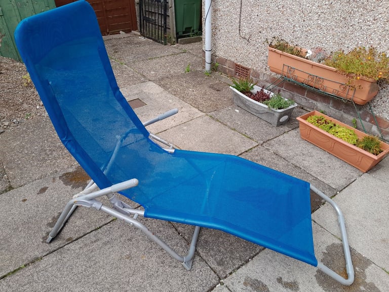 Sun lounger 