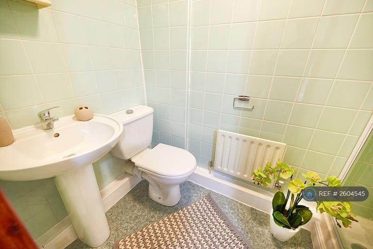 1 bedroom in Millenium Court, Bradford, BD7 (#2604545)