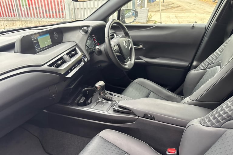 2022 Lexus UX 250h 2.0 5dr CVT [without Nav] ESTATE PETROL/ELECTRIC Automatic