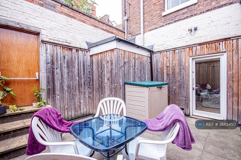 6 bedroom house in Bedford Street, Leamington Spa, CV32 (6 bed) (#2665450)