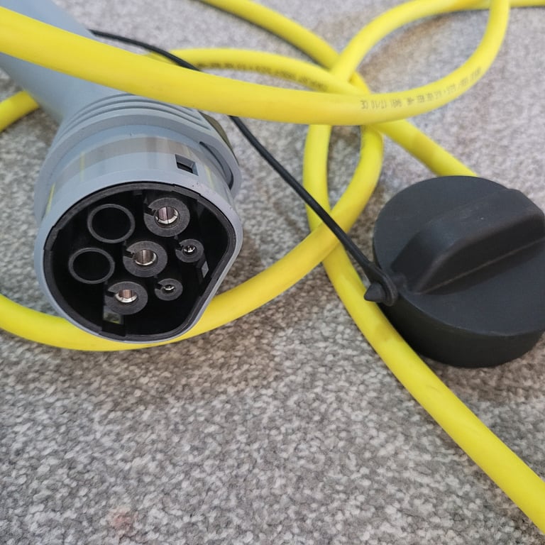 3 Pin Plug Charger 