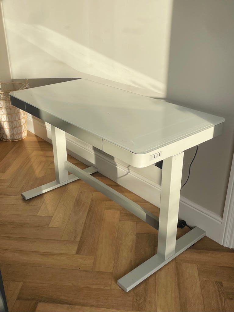 Tresanti Adjustable Height Office Desk