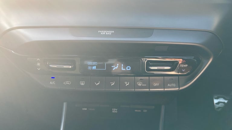2022 Hyundai BAYON 1.0 TGDi 48V MHEV Premium 5dr DCT Petrol Hatchback Hatchback Petrol Automatic
