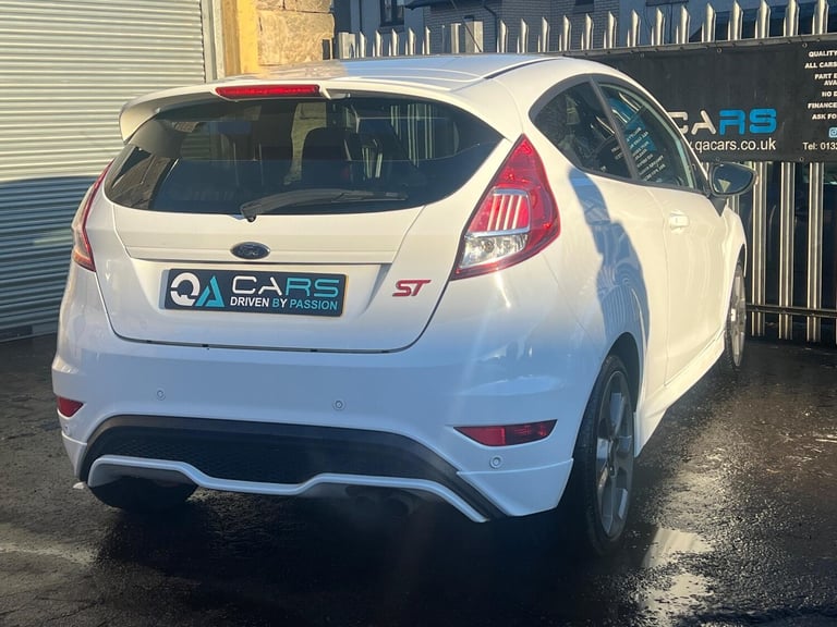 2017 Ford Fiesta 1.6T EcoBoost ST-2 Euro 6 3dr Hatchback Petrol Manual