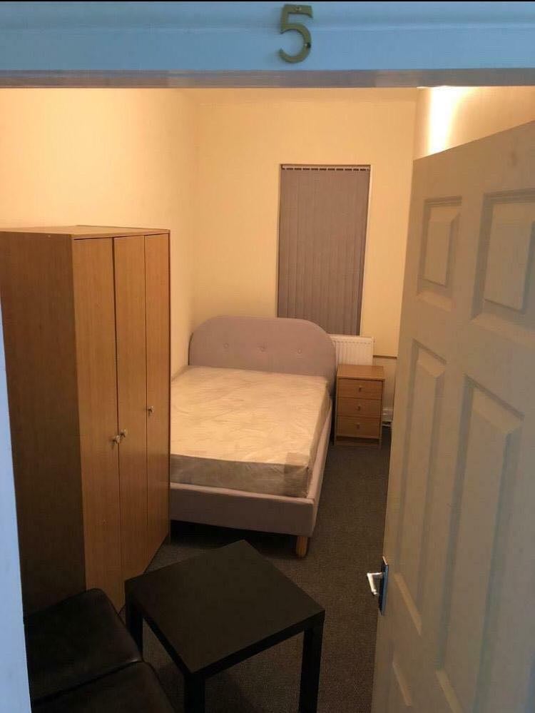 Room to rent