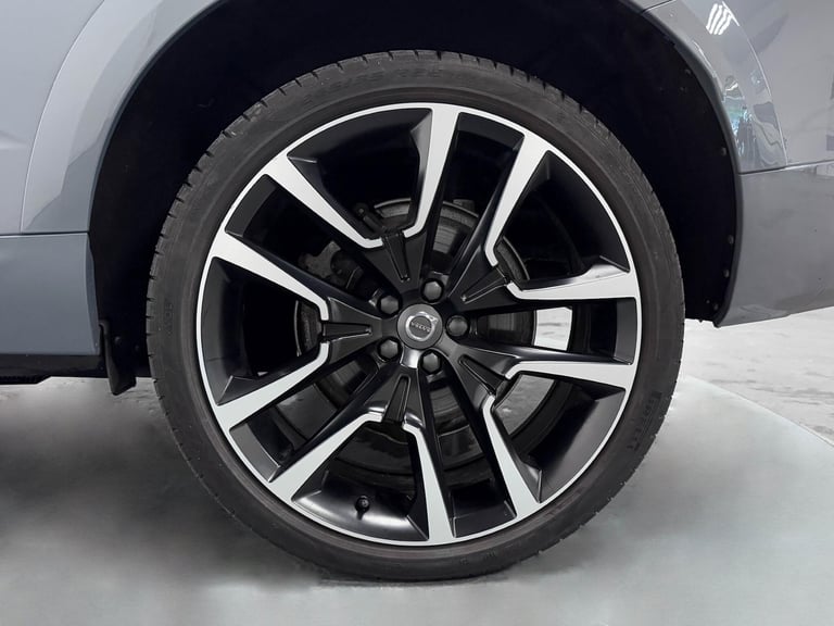 2021 Volvo XC60 R-Design Pro T8 AWD (390 hp) Auto ESTATE Petrol/Electric Hybrid Automatic