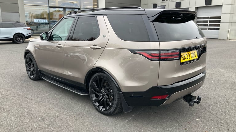 2022 Land Rover Discovery 3.0 D300 R-Dynamic SE 5dr Auto Diesel Station Wagon Station Wagon Diese...