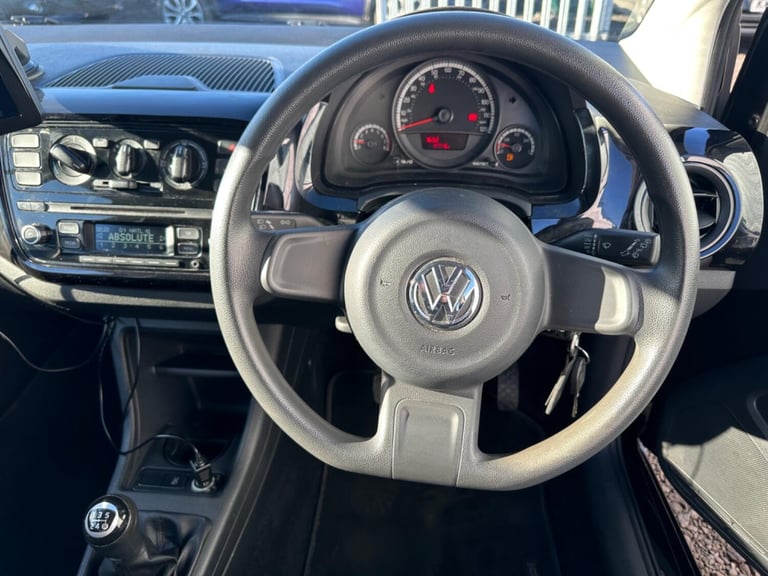 VOLKSWAGEN UP 1.0 Move up! 2015