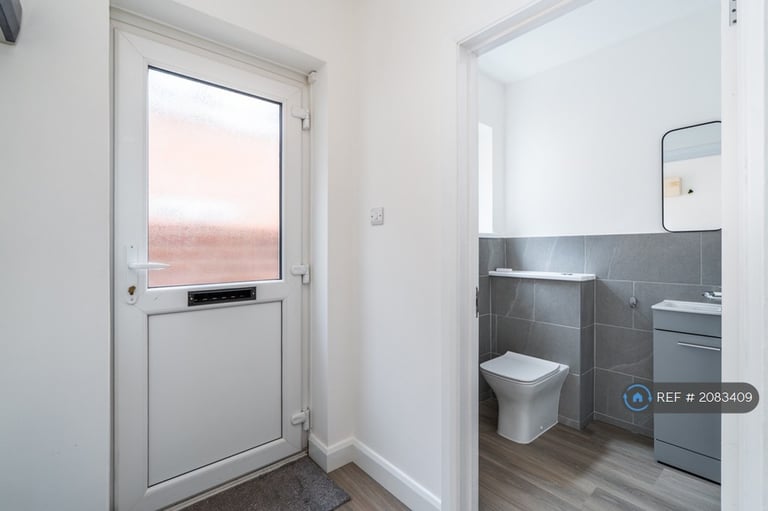 3 bedroom house in Hill Lane, Southampton, SO15 (3 bed) (#2083409)