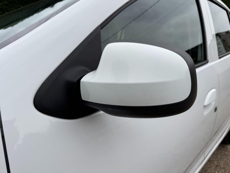 2015 Dacia Sandero 1.5 Dci Laureate Hatchback HATCHBACK Diesel Manual