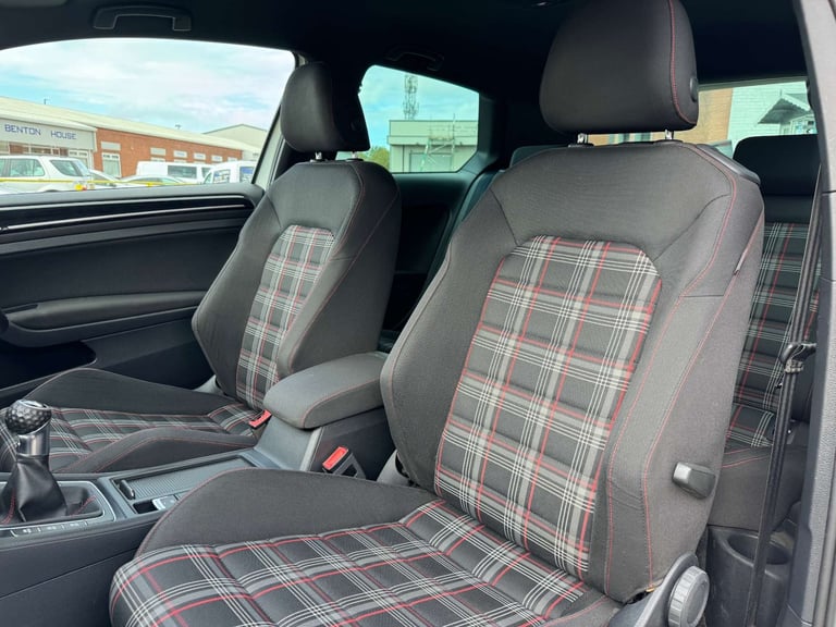2015 Volkswagen Golf 2.0 Golf GTi Launch 3dr - NATIONAL DELIVERY* Hatchback Petrol Manual