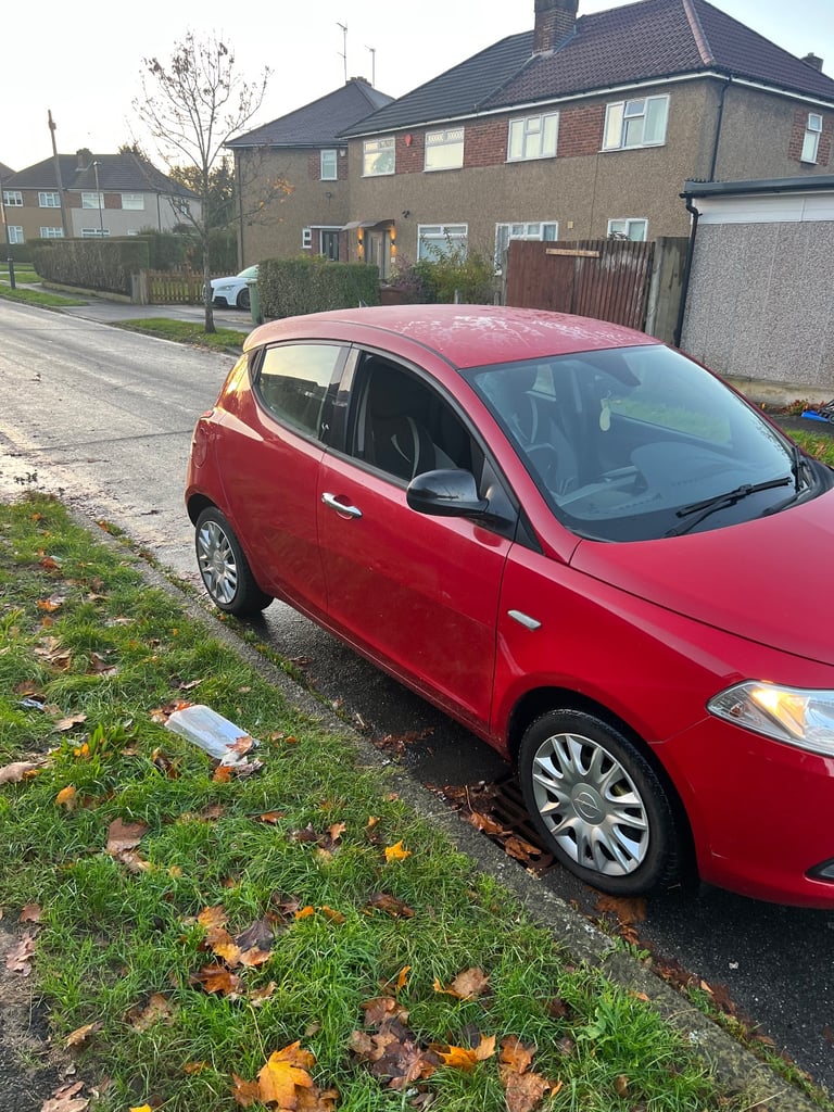 Chrysler, YPSILON, Hatchback, 2012, Manual, 1242 (cc), 5 doors
