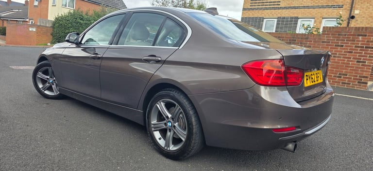2012 BMW 3 Series 320i Modern 4dr SALOON Petrol Manual