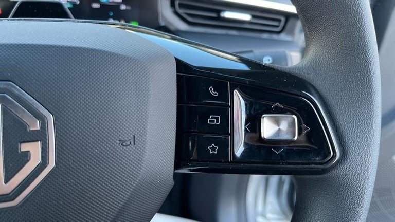 2025 MG MG3 1.5 Hybrid+ MHEV SE Hatchback 5dr Petrol Hybrid Auto Euro 6 (s/s) (194 ps) Hatchback ...