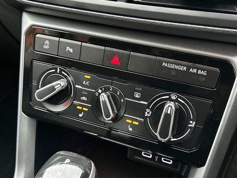 2021 Volkswagen T-Cross 1.0 TSI Active SUV 5dr Petrol DSG Euro 6 (s/s) (110 ps) SUV PETROL Automatic