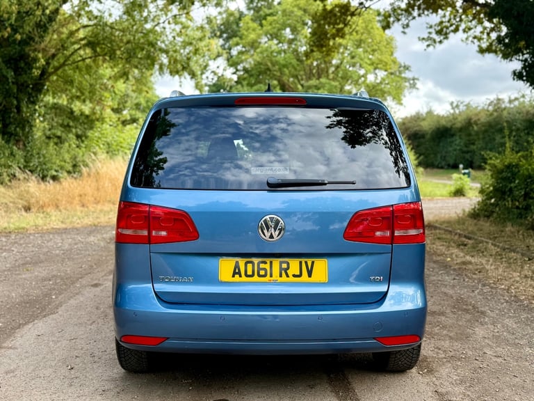 2012 Volkswagen Touran 1.6 TDI 105 SE 5dr DSG MPV Diesel Automatic