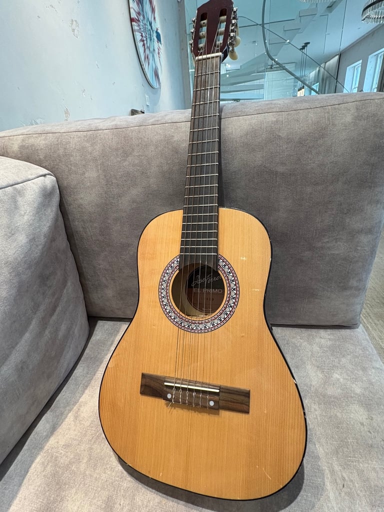 Junior half-size natural classical guitar with bag