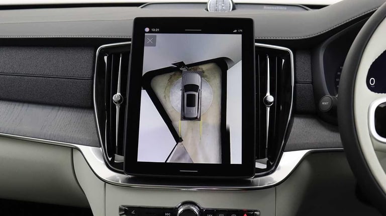 2025 Volvo XC90 T8 AWD PHEV Ultra Dark (Blond, Sunroof, Bowers &amp; Wilkins, 360 Camera) ESTATE ...