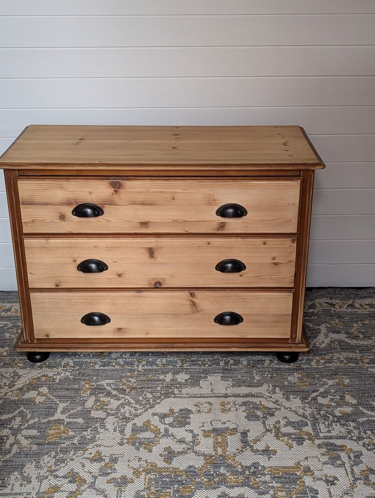image for Small pine chest of drawers
