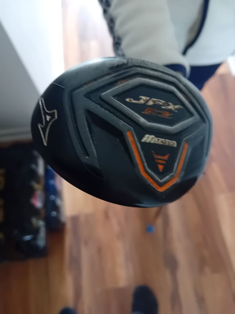 Mizuno JPX EZ