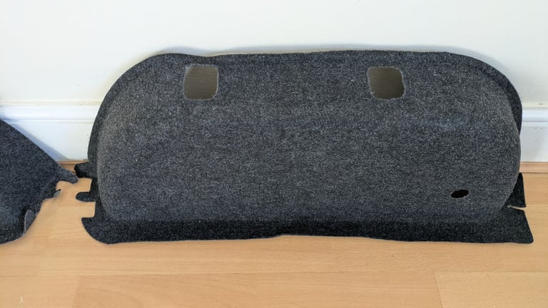 Nissan NV200 7 seater combi wheel arch carpet covers