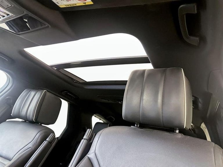 2019 Land Rover Discovery 2.0 SD4 HSE Luxury Auto 4WD Euro 6 (s/s) 5dr Automatic SUV Diesel Autom...