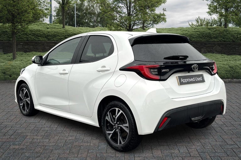 2024 Toyota Yaris 1.5 Hybrid Design 5dr CVT Hatchback Hybrid Automatic