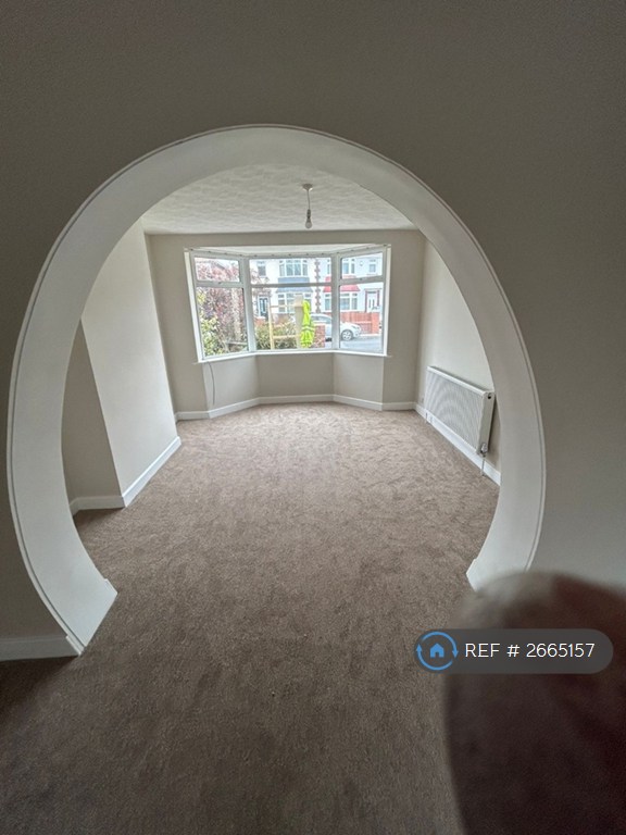 3 bedroom house in Stafford Road, Southport, PR8 (3 bed) (#2665157)