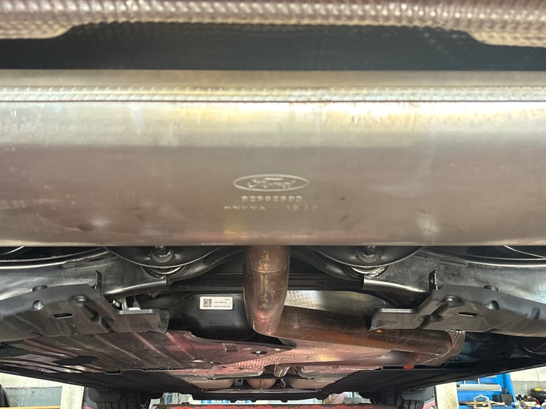 2021 Ford Focus 2.3T EcoBoost ST EDITION. 1 OWNER  ONLY 7 000 MILES  FULL FORD